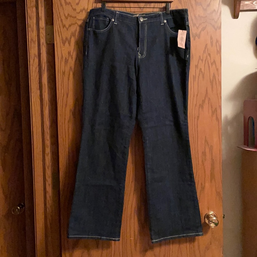 BRAND NEW Nine West boho bootcut size 16 jeans!